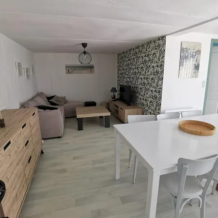 Σαλέ Familial L'abri Cotier